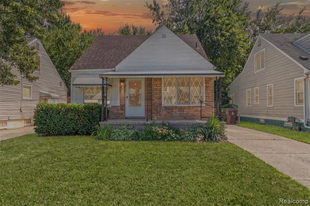 8272 Coolidge, Center Line, MI 48015 — Photo 2
