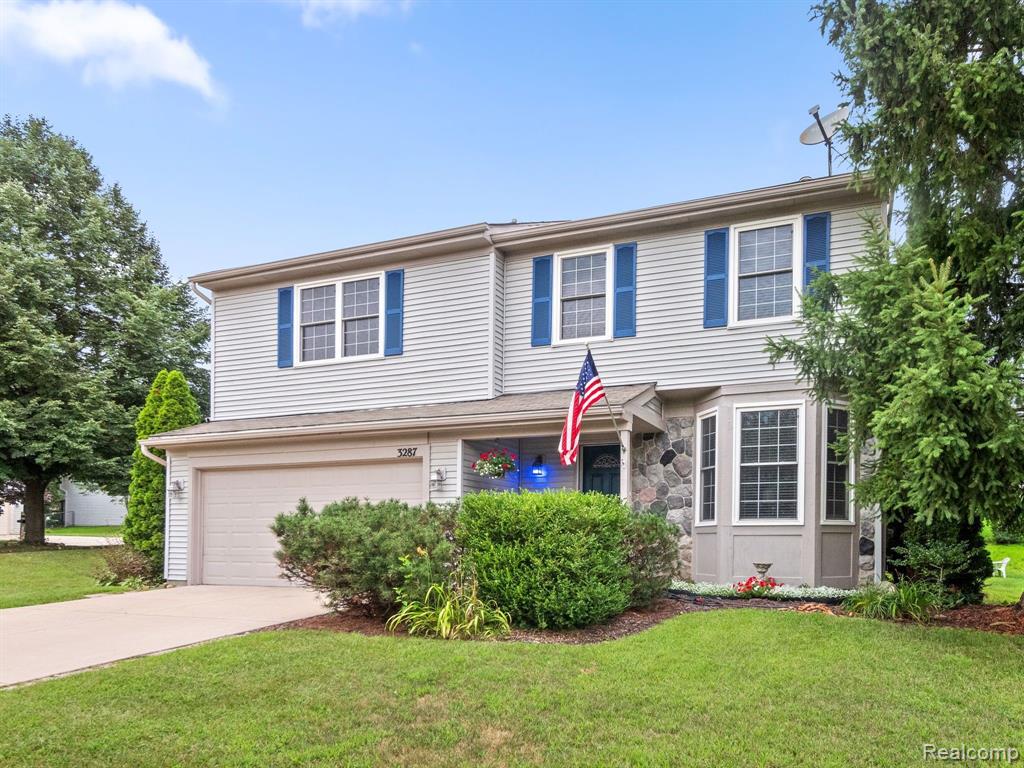 3287 POND RIDGE Drive, Holly, MI 48442 — Photo 8
