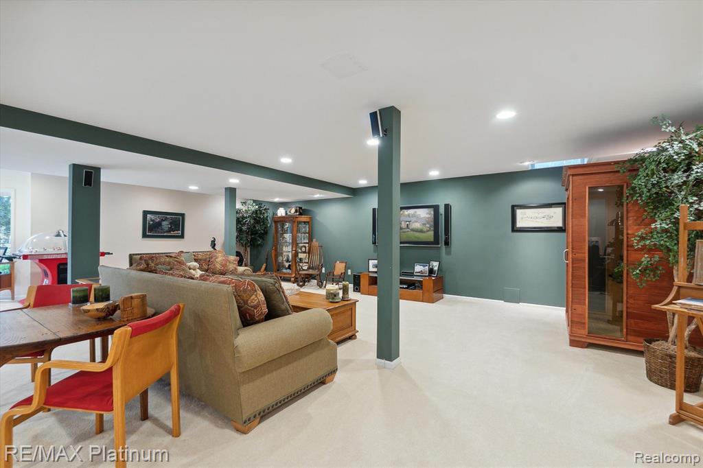 4355 Oak Pointe Drive, Brighton, MI 48116 — Photo 30