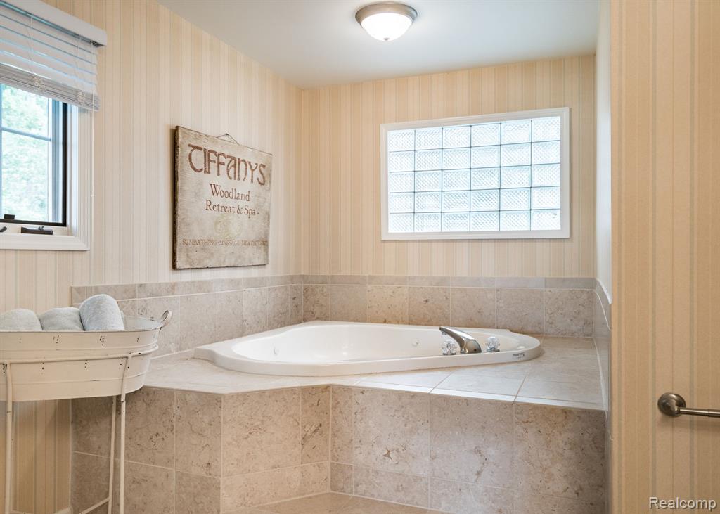 3831 Woodland Drive, Highland, MI 48356 — Photo 19