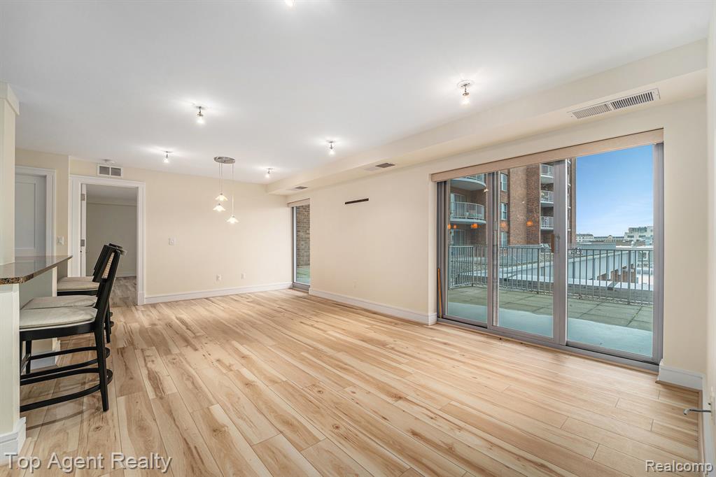 411 S Old Woodward Avenue, 511, Birmingham, MI 48009 — Photo 5