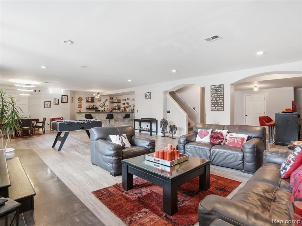 54465 Birchfield Drive E, Shelby Twp, MI 48316 — Photo 57