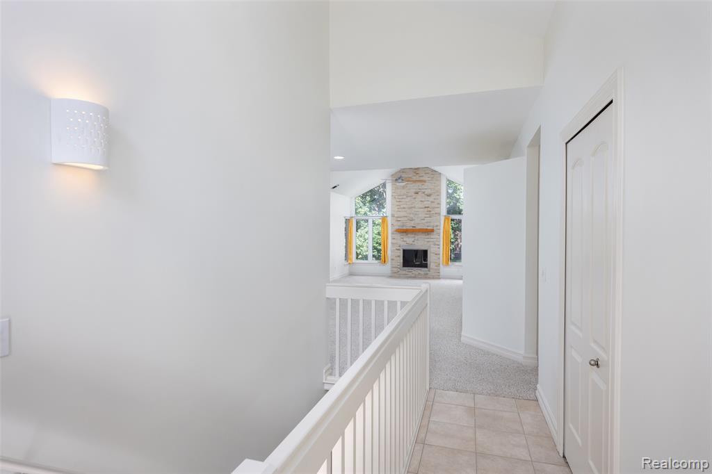 49290 Wayburn Drive, Macomb, MI 48042 — Photo 4