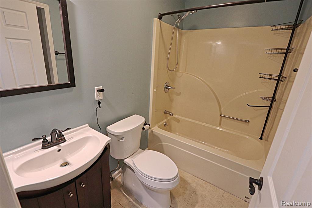 42211 Judd Road, Belleville, MI 48111 — Photo 30