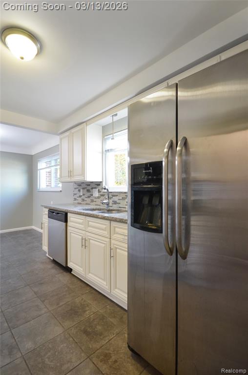 8565 Dale, Center Line, MI 48015 — Photo 18