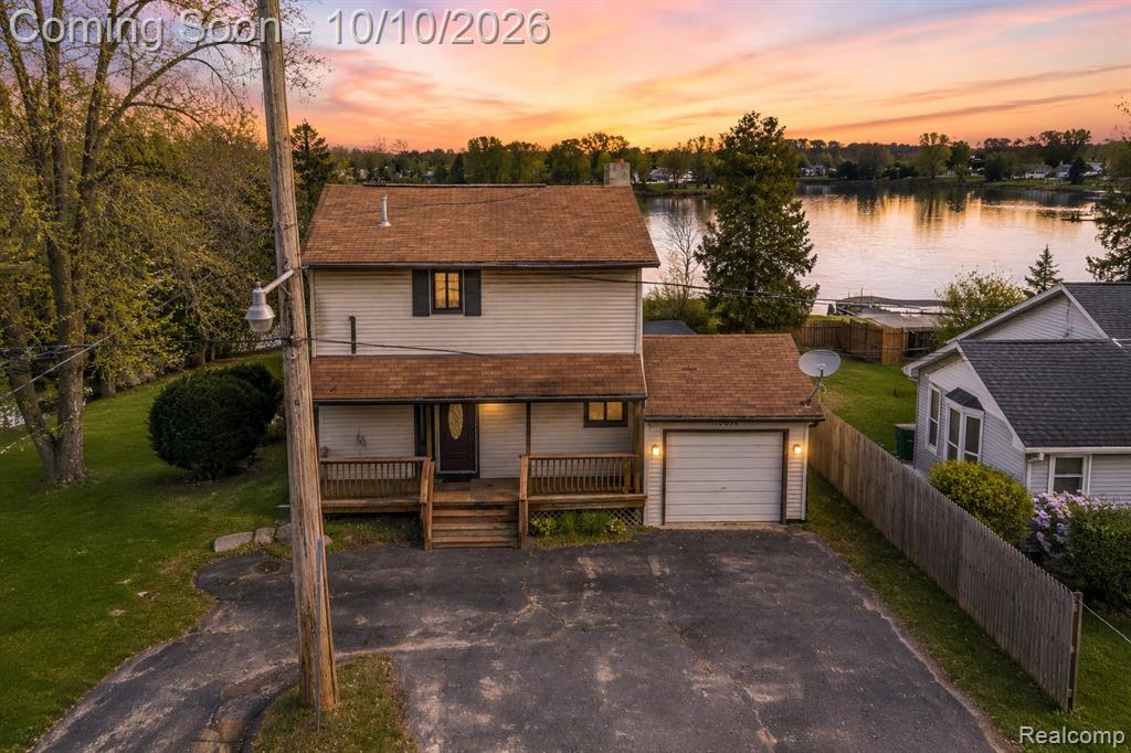 10094 Elizabeth Lake Road, White Lake, MI