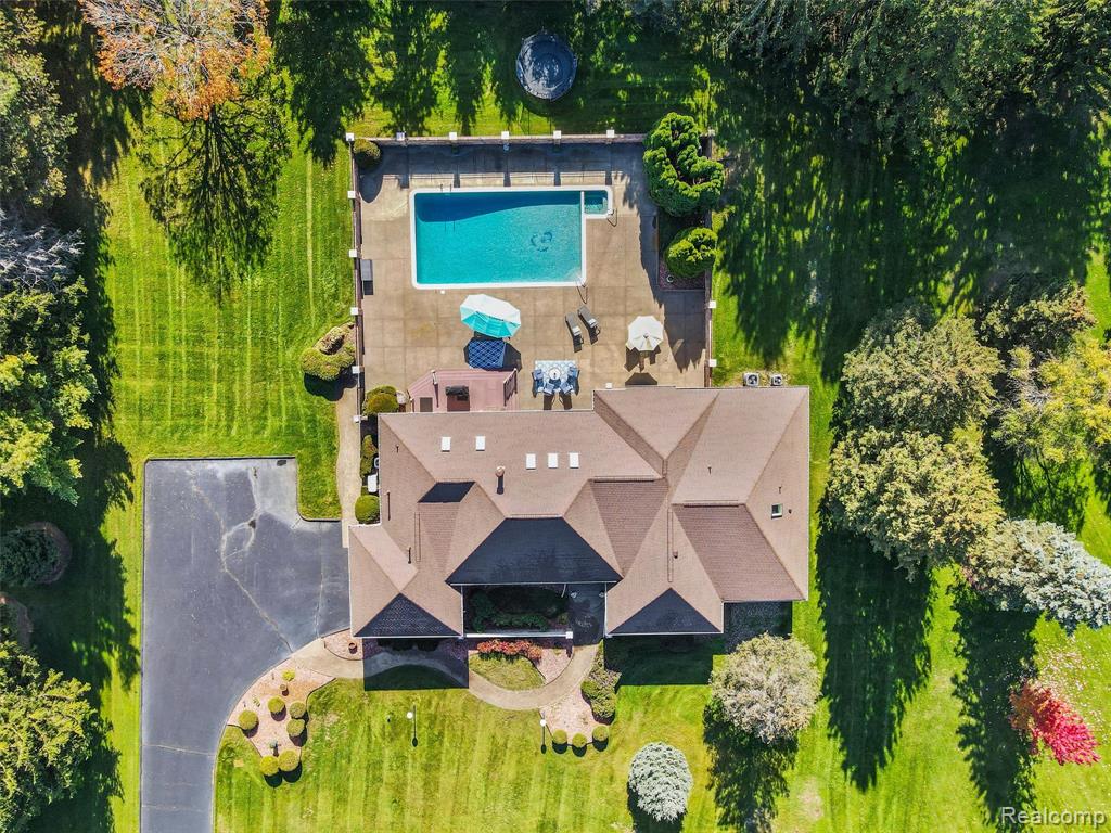 4227 Newcastle Drive, Clarkston, MI 48348 — Photo 2