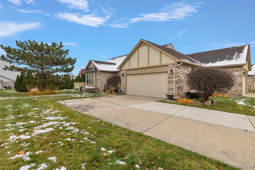 42590 Schienle Lane, Clinton Twp, MI 48038 — Photo 3