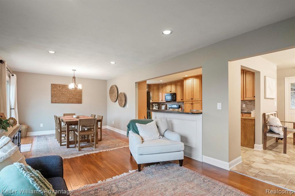 43924 ORLEANS, Canton, MI 48187 — Photo 17