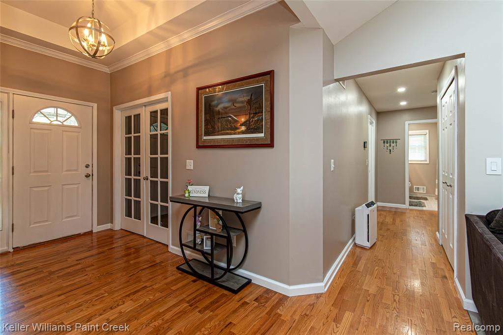 35452 Saint Clair Drive, New Baltimore, MI 48047 — Photo 8
