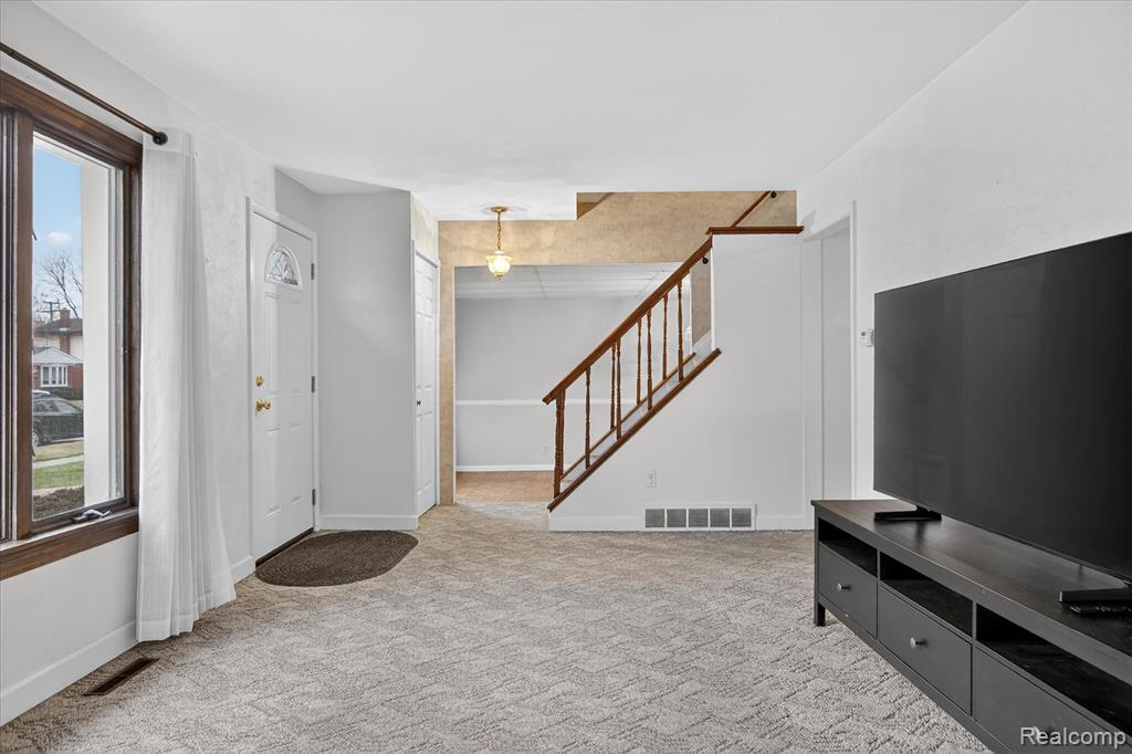 9640 Dudley Street, Taylor, MI 48180 — Photo 5