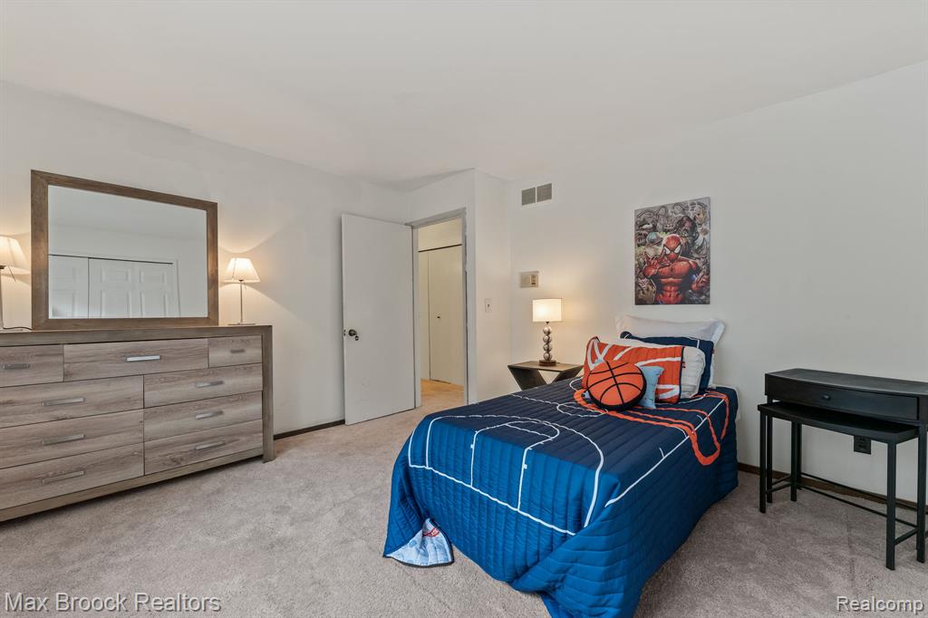4355 Middleton Drive, Bloomfield Hills, MI 48302 — Photo 19