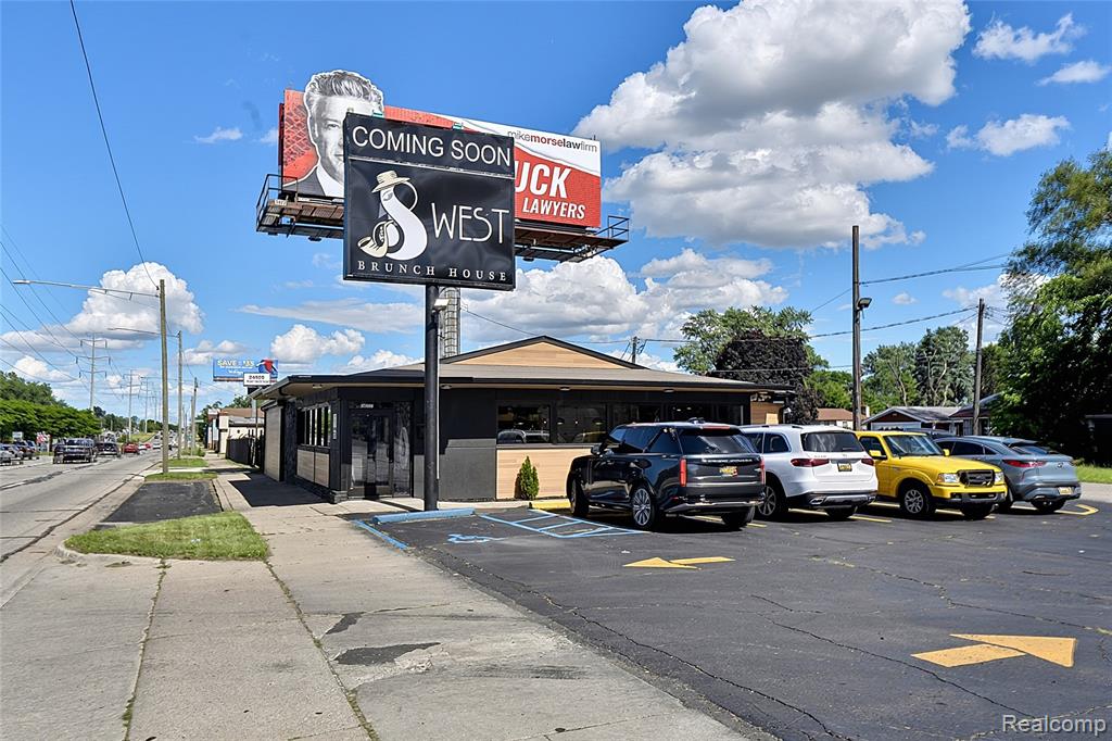 24737 W 8 Mile Road, Detroit, MI 48219 — Photo 2