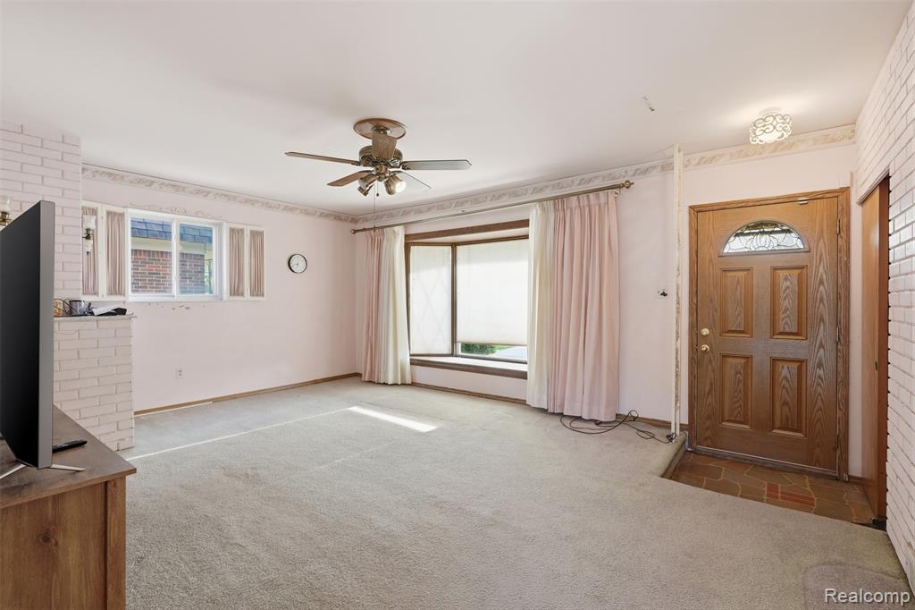 26840 Merideth Dr, Warren, MI 48091 — Photo 3