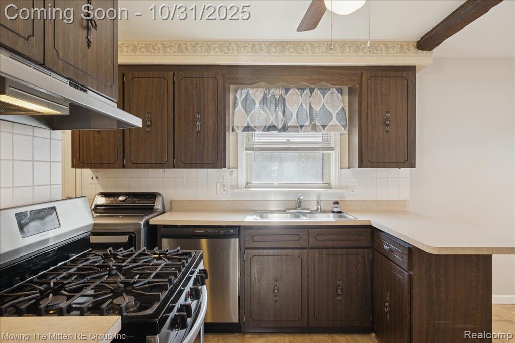 4943 Pardee Avenue N, Dearborn Heights, MI 48125 — Photo 8
