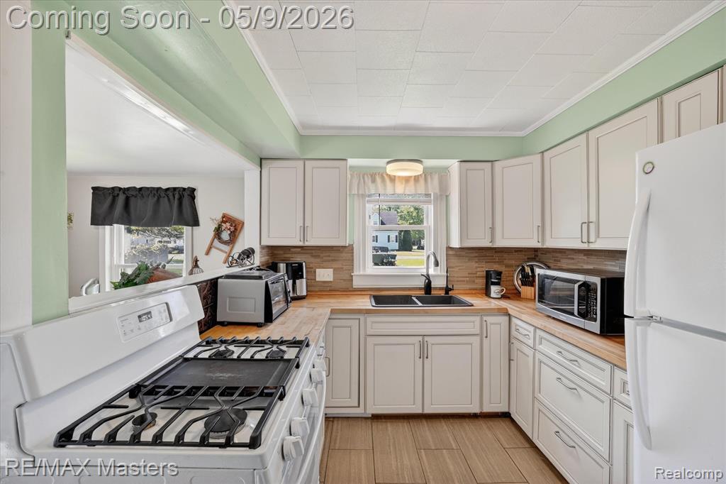 4318 Avenue F, Newport, MI 48166 — Photo 8