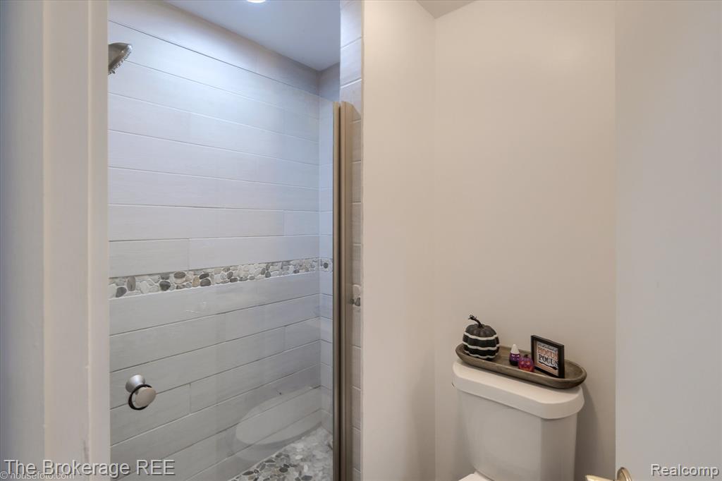 8171 N Linden Road, Mount Morris, MI 48458 — Photo 46