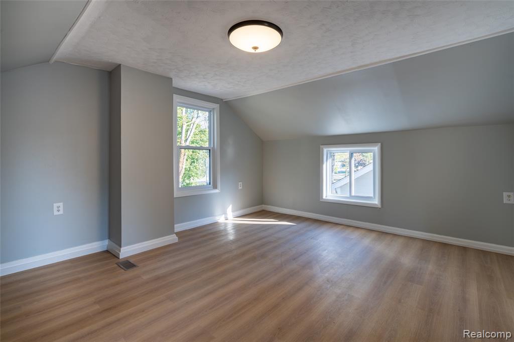822 Saint Clair Street, Port Huron, MI 48060 — Photo 17