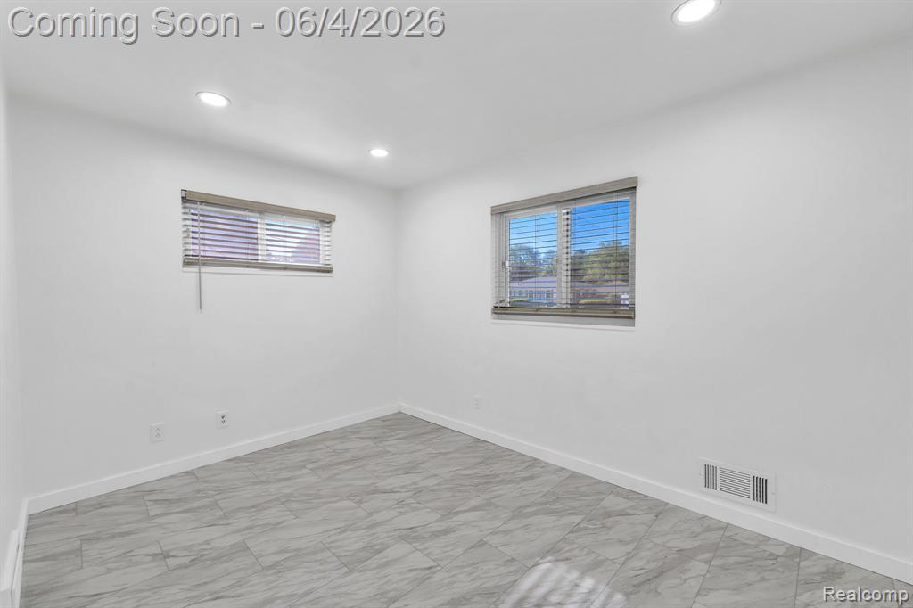 8145 Bailey Street, Taylor, MI 48180 — Photo 9