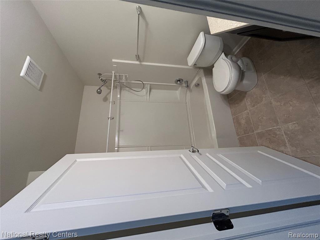 44681 Ellery Lane, Novi, MI — Photo 11