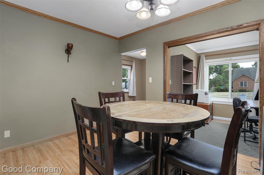 1727 E Elza Avenue, Hazel Park, MI 48030 — Photo 11