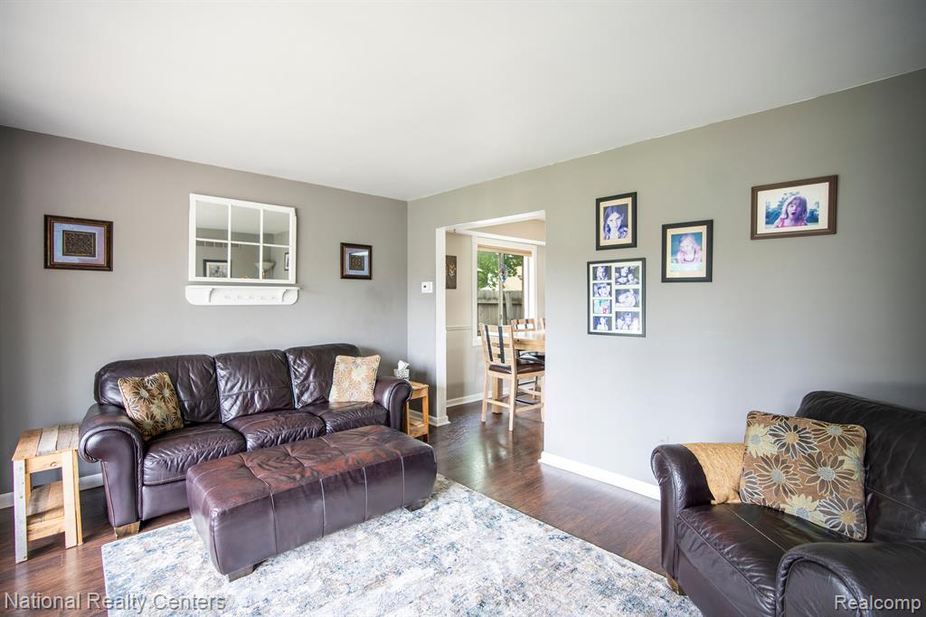 42438 SOMERSET Court, Canton, MI 48187 — Photo 6