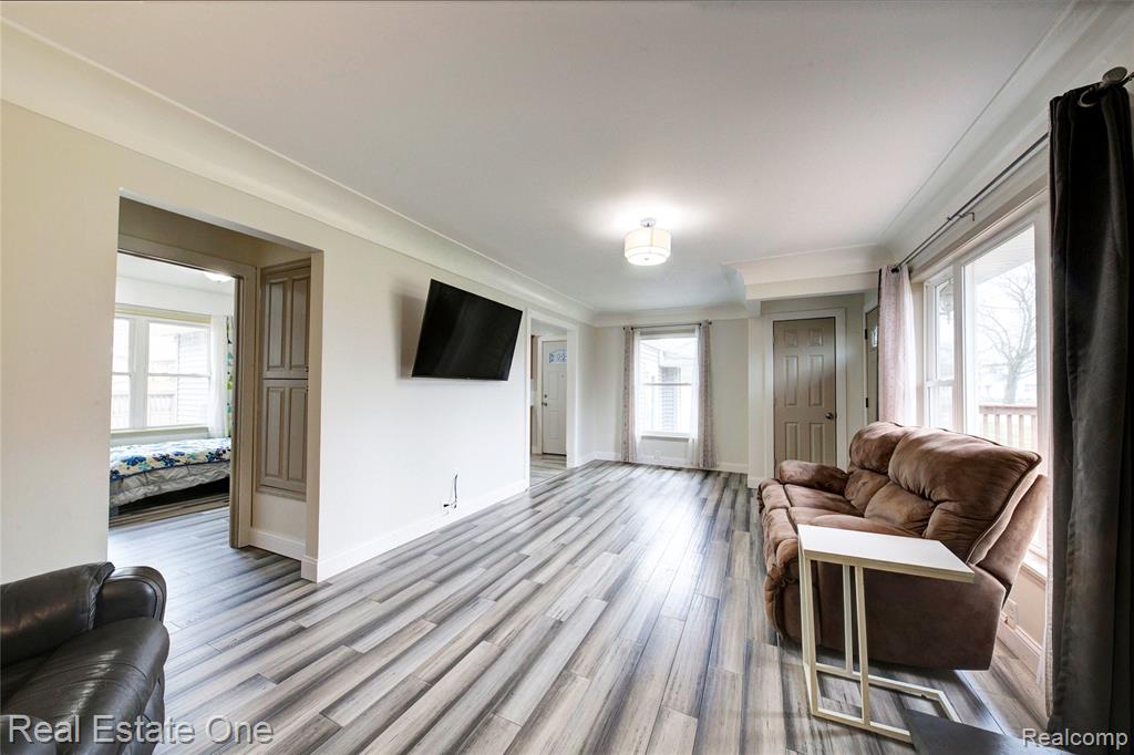 2293 Nichols Avenue, Grand Blanc, MI 48507 — Photo 10