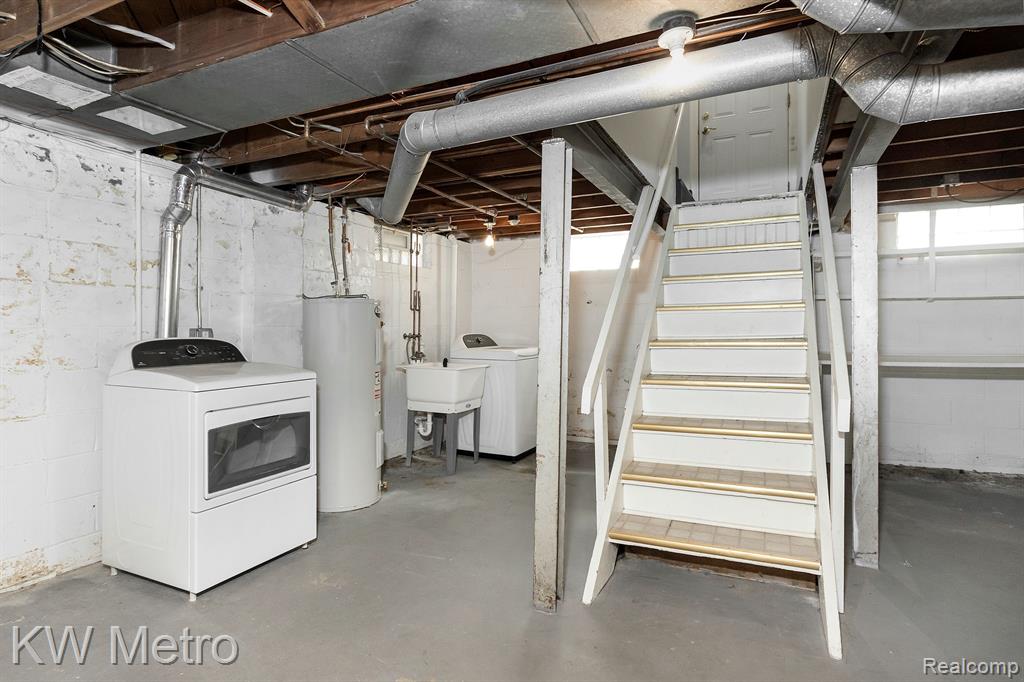 706 N REMBRANDT Avenue, Royal Oak, MI 48067 — Photo 29