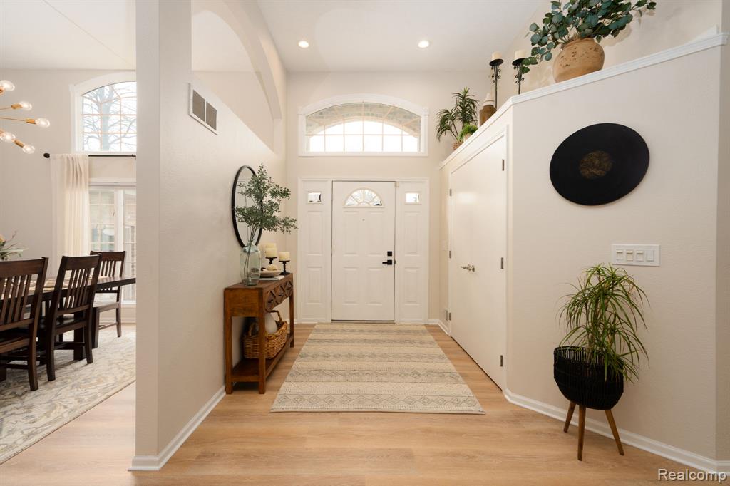 807 Oneida Woods Trail, Grand Ledge, MI 48837 — Photo 5