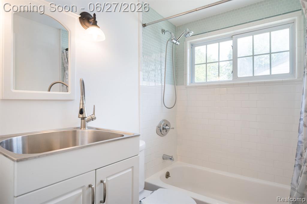 39 Mohawk Road, Pontiac, MI 48341 — Photo 25