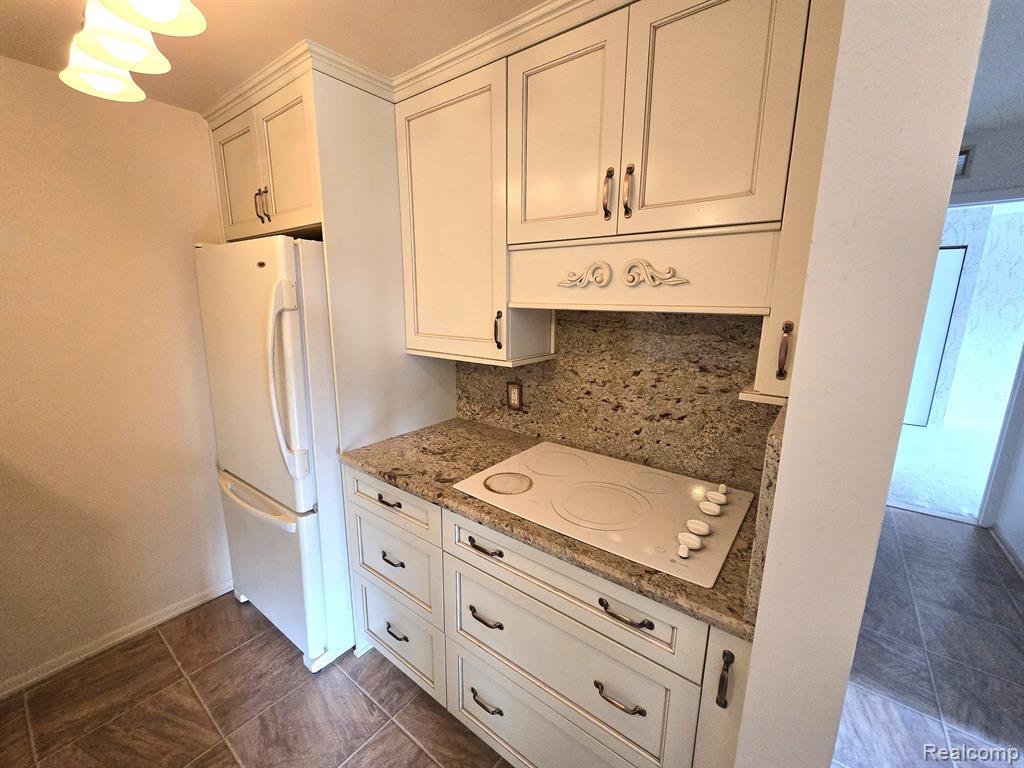 1472 W CHATEAU VERT (Unit H) Street, Ypsilanti, MI 48197 — Photo 7