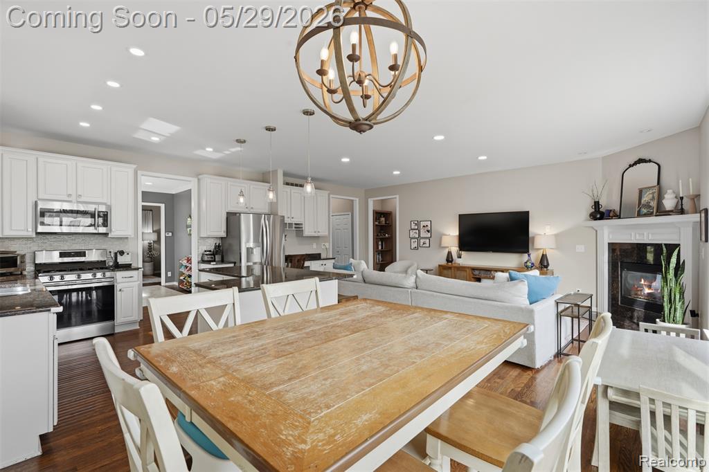 735 Kentbrook Drive, Commerce Twp, MI 48382 — Photo 16