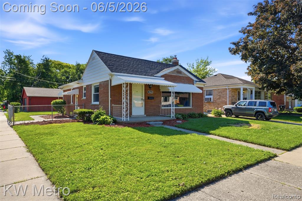 9662 Berwyn, Redford, MI 48239