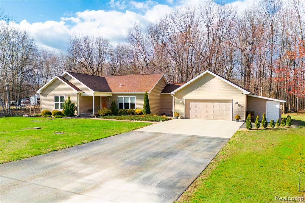 40880 Willis Road, Belleville, MI 48111 — Photo 32