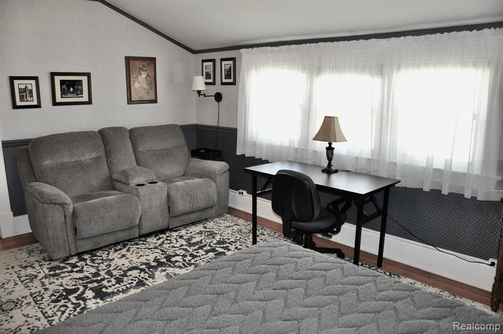 608 E MAPLE Street, Holly, MI 48442 — Photo 41