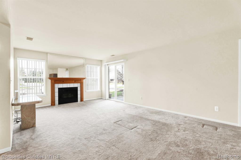 16832 Glenmoor Boulevard, Macomb, MI 48044 — Photo 6