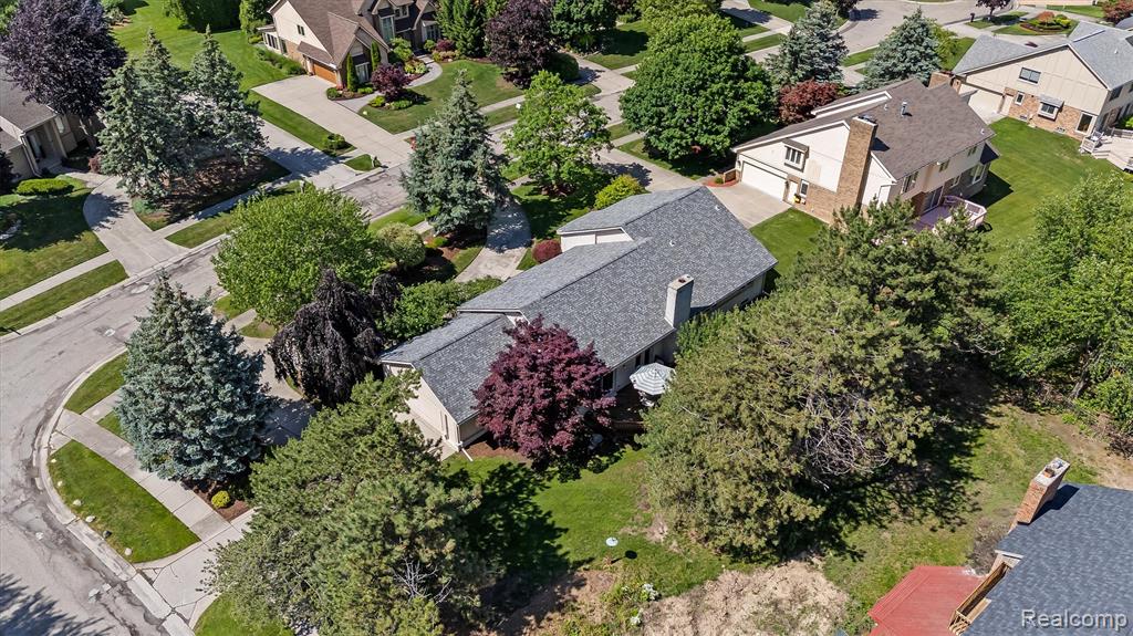 4771 Mada Court, West Bloomfield, MI — Photo 31
