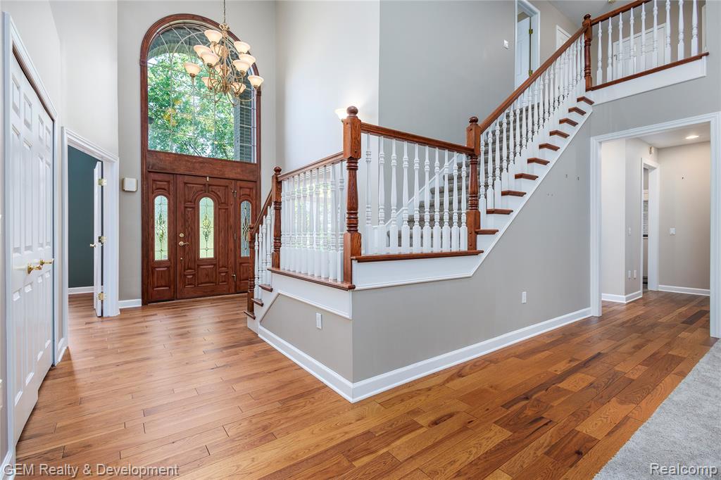 9054 Green Hickory Lane, Fenton, MI 48430 — Photo 7