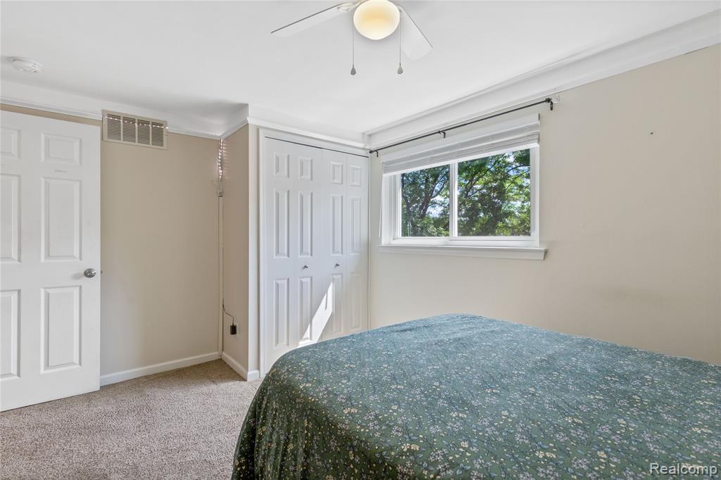 7406 Sussex Drive, Canton, MI 48187 — Photo 24