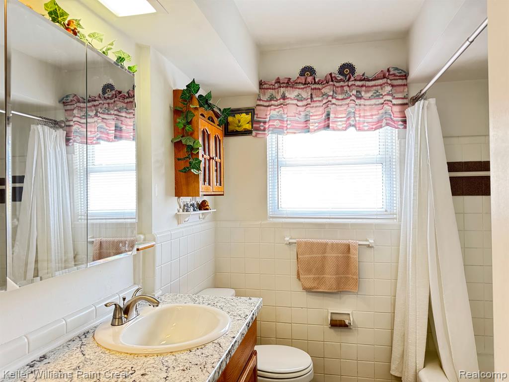 8356 ARNOLD Street, Dearborn Heights, MI 48127 — Photo 22