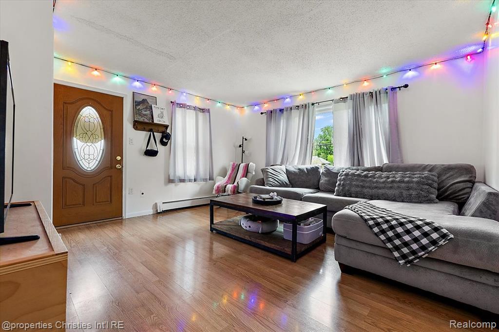 87 N Roslyn Road, Waterford, MI 48328 — Photo 4