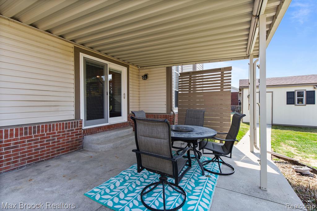 52449 ROBINS NEST Drive, Chesterfield, MI 48047 — Photo 32