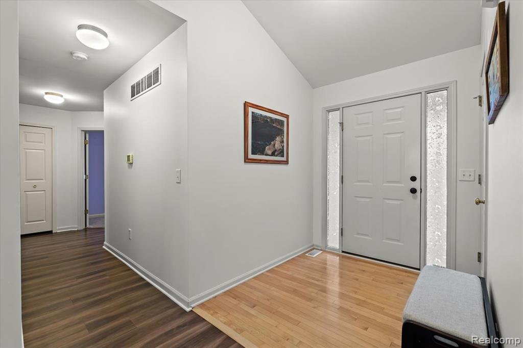852 Faith Court, Milan, MI 48160 — Photo 2