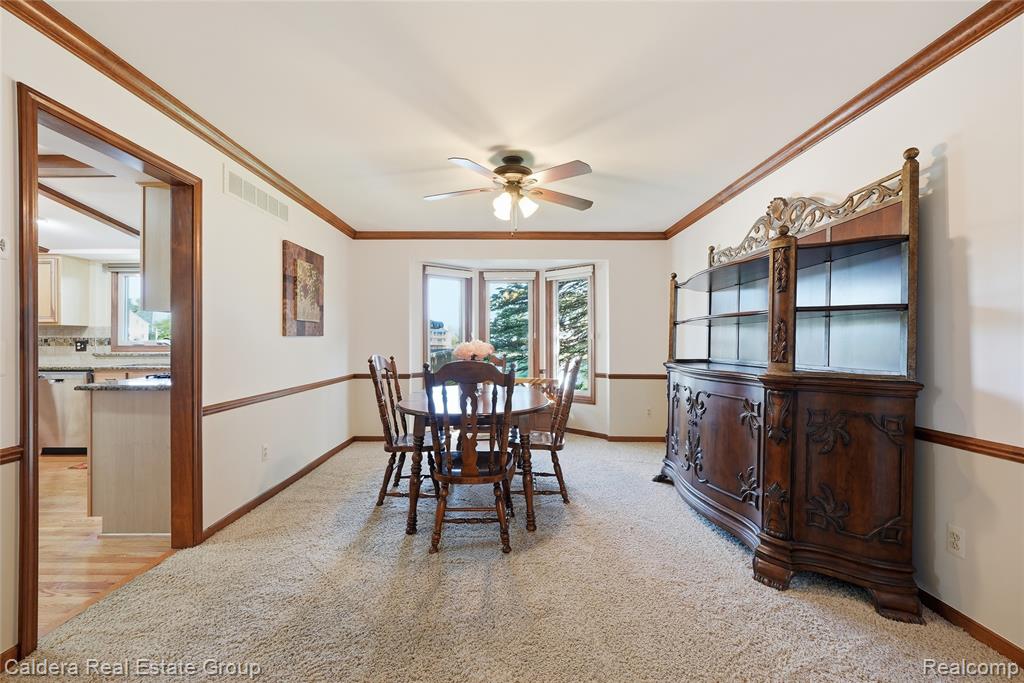 8915 Chestnut Run Drive, Utica, MI 48317 — Photo 12