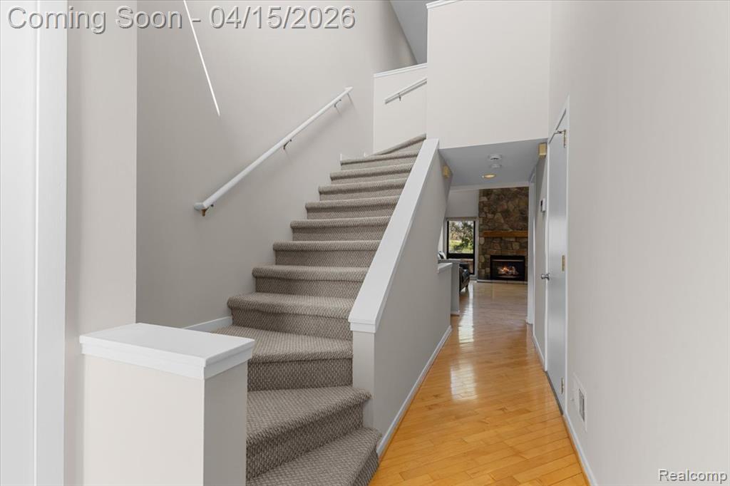 630 Ashley Circle, Rochester Hills, MI 48307 — Photo 8