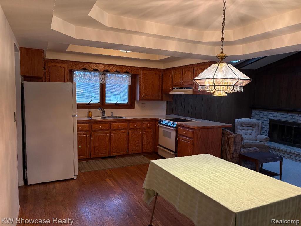 8141 Rene Court, White Lake, MI — Photo 9