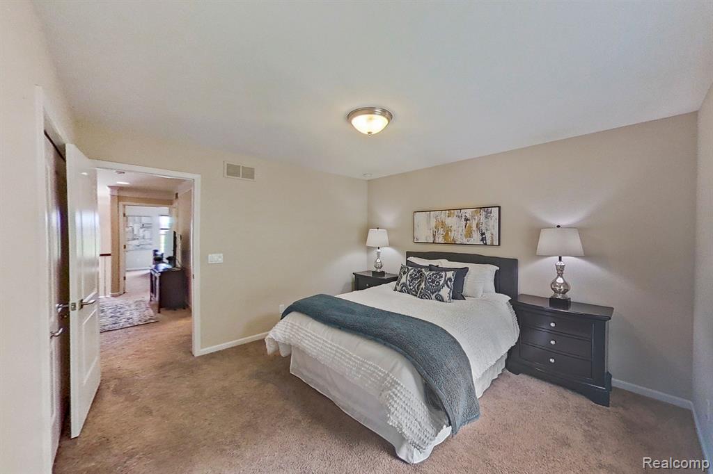 50736 SEVILLA Circle, Novi, MI — Photo 46