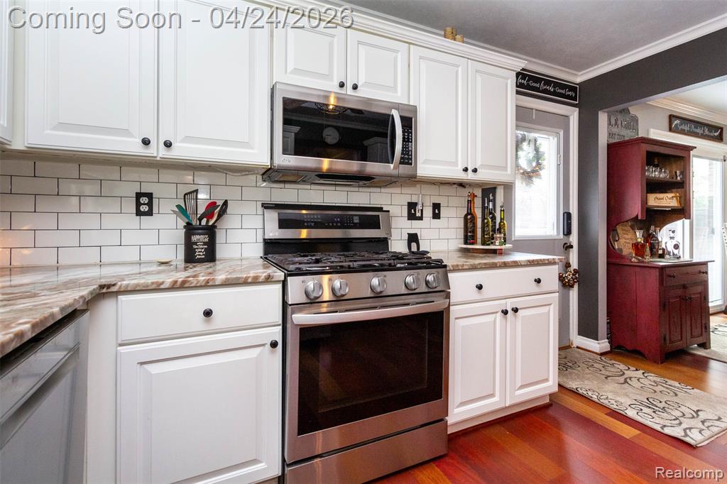 653 Chestnut Street, Wyandotte, MI 48192 — Photo 22