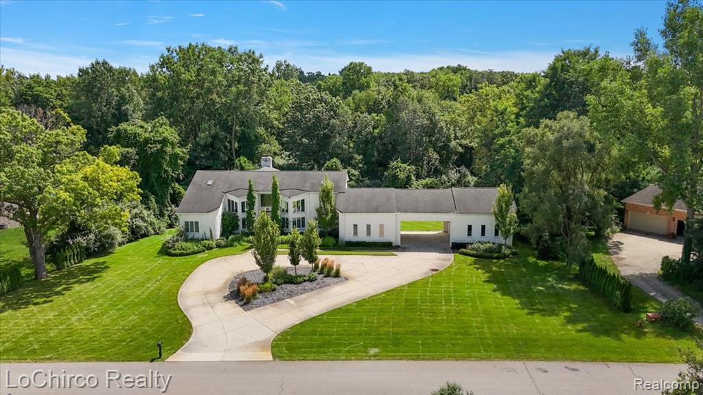 924 KNOB CREEK Drive, Rochester, MI 48306 — front exterior