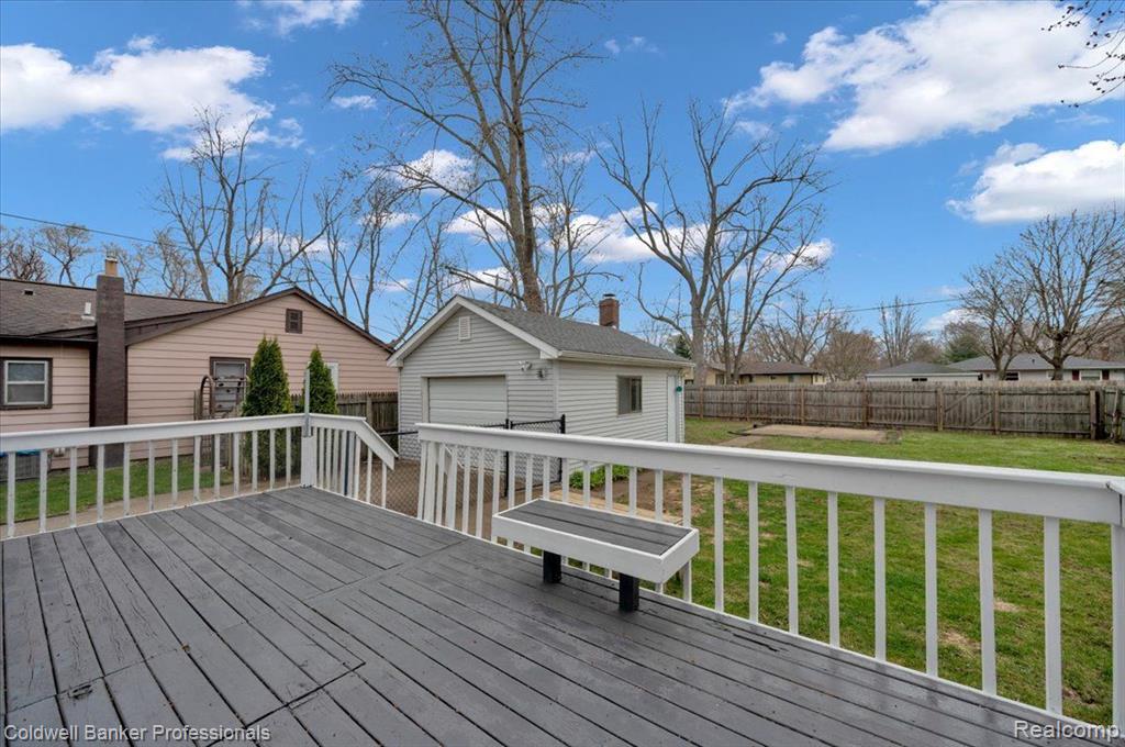 837 GIBSON Street, Oxford, MI 48371 — Photo 23